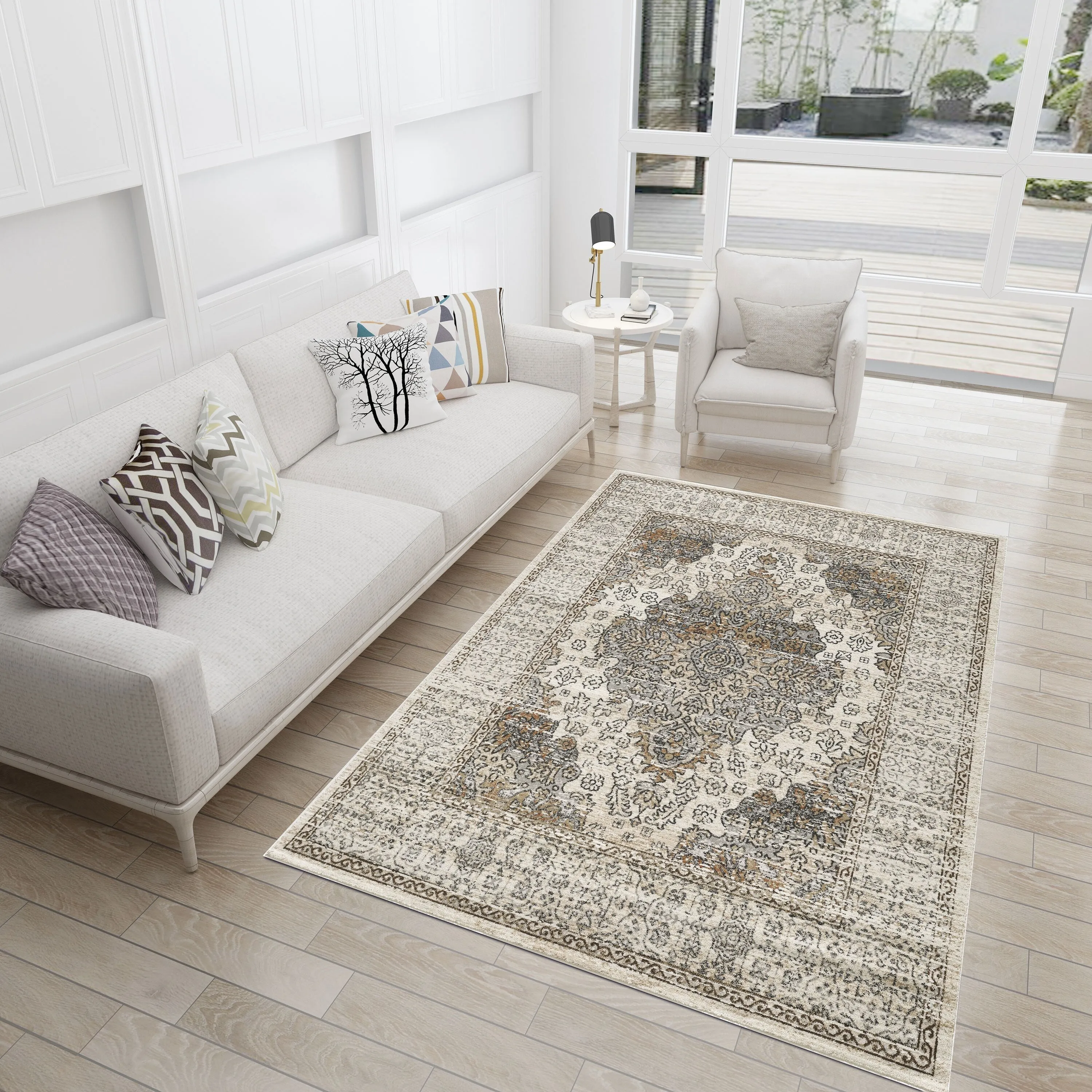 Traditional Cream/Beige Oriental Area Rug