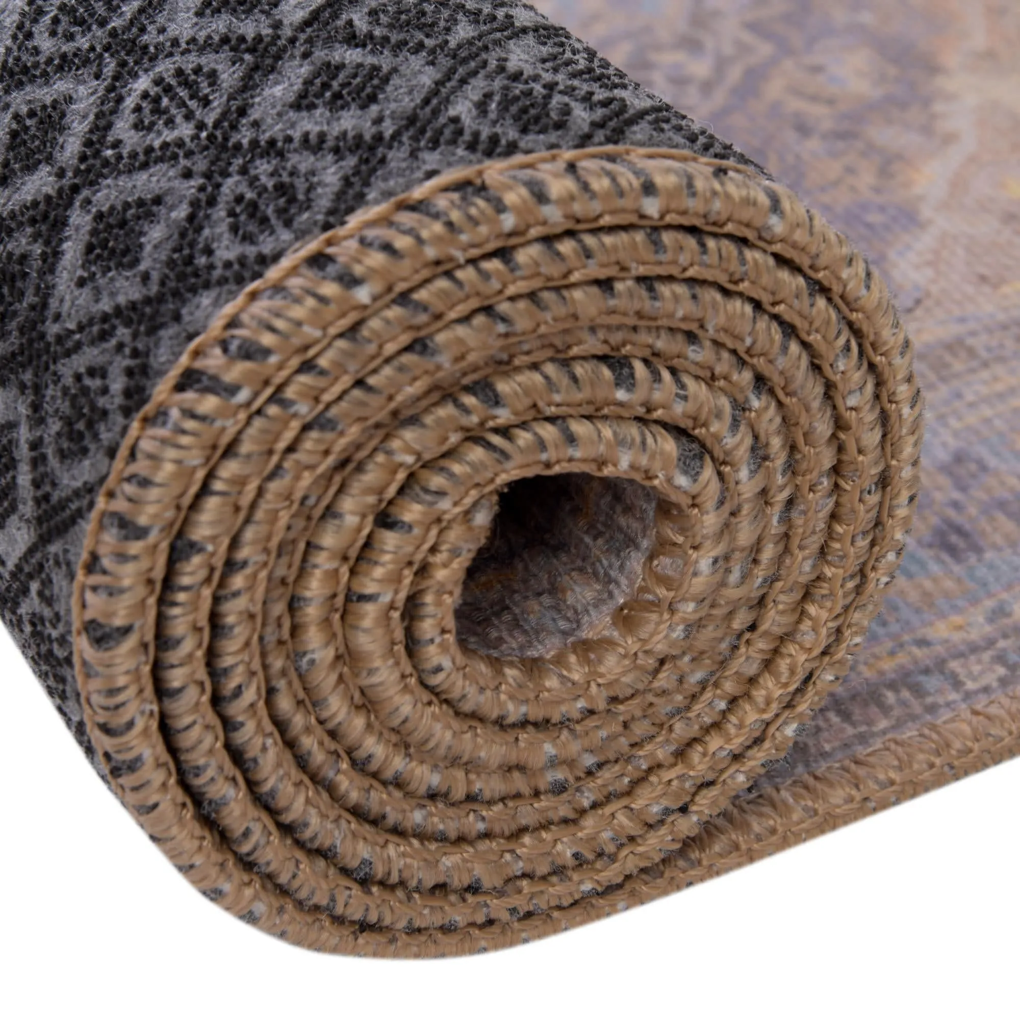 Traditional Rine Collection Area Rug