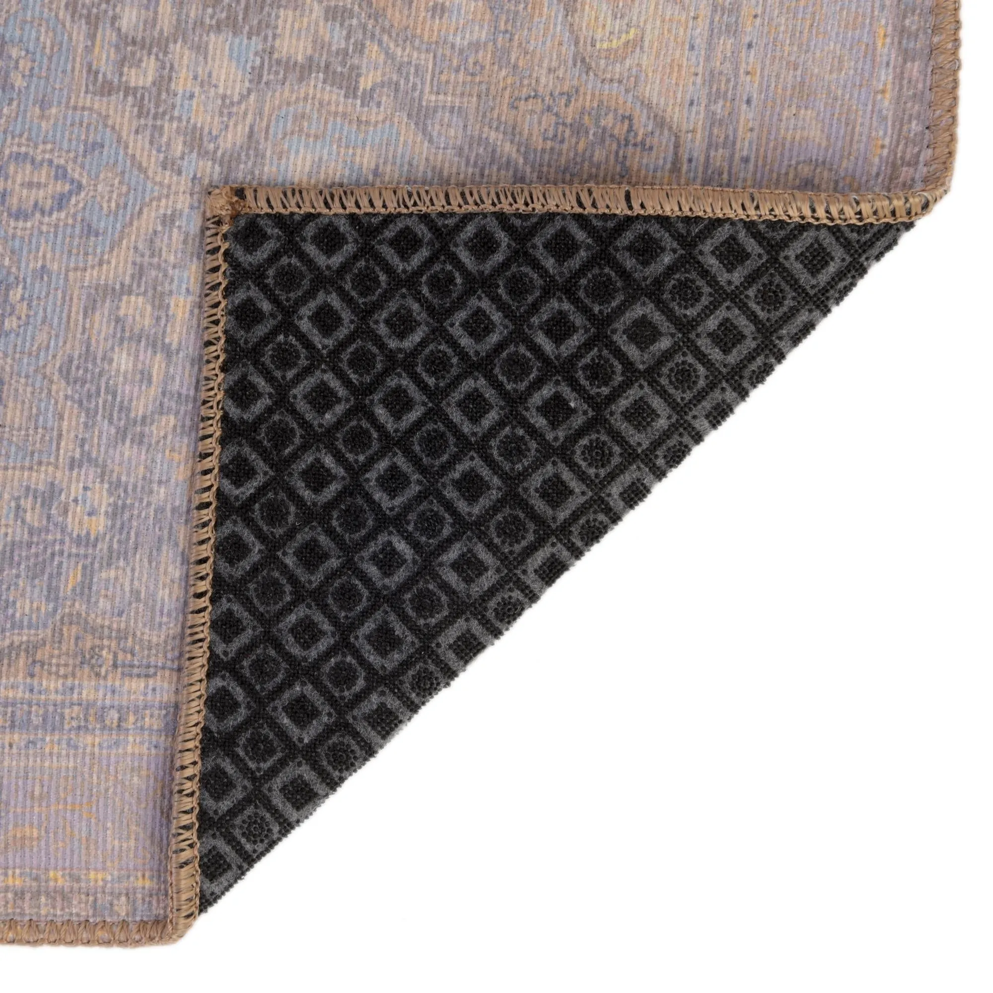 Traditional Rine Collection Area Rug