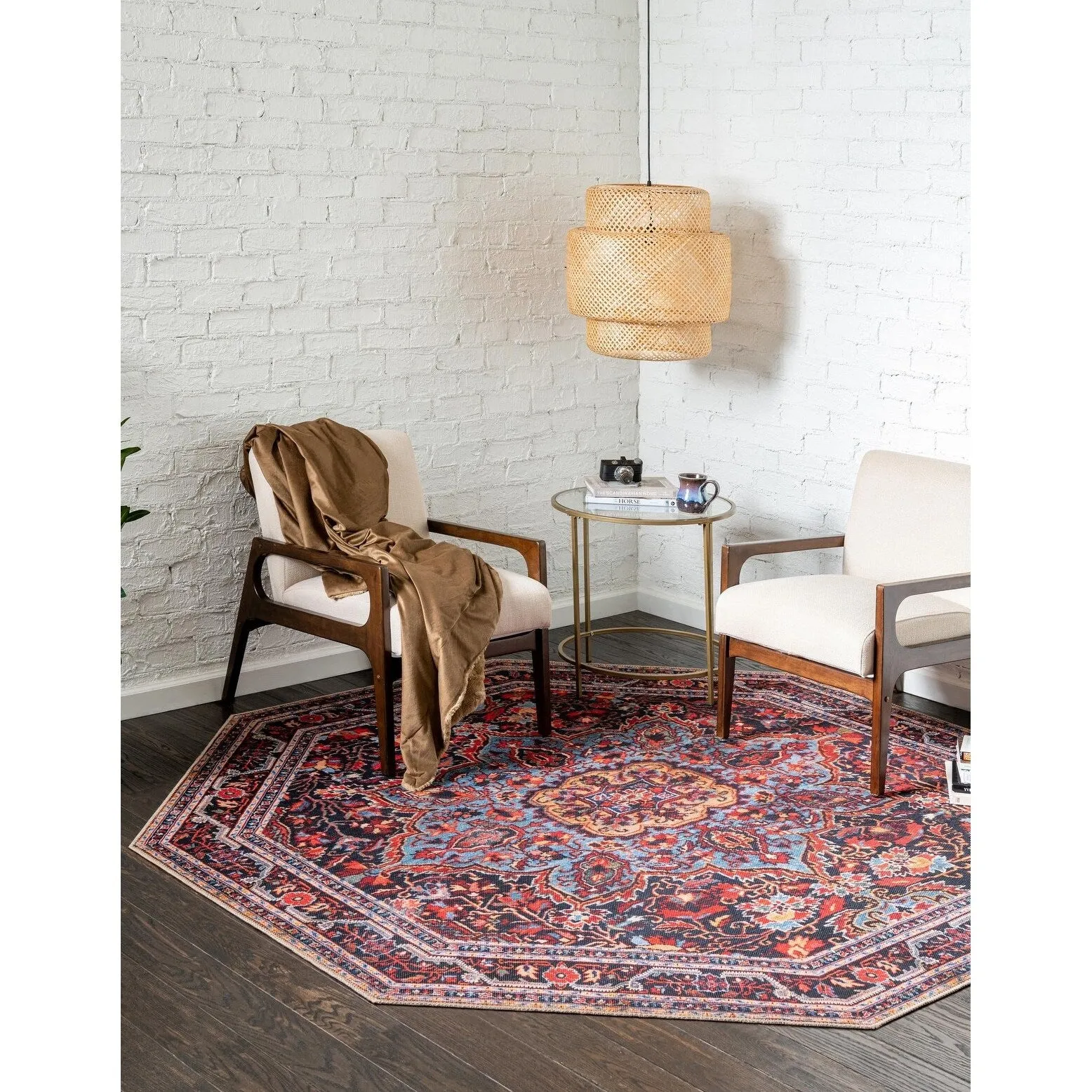Traditional Rine Collection Area Rug