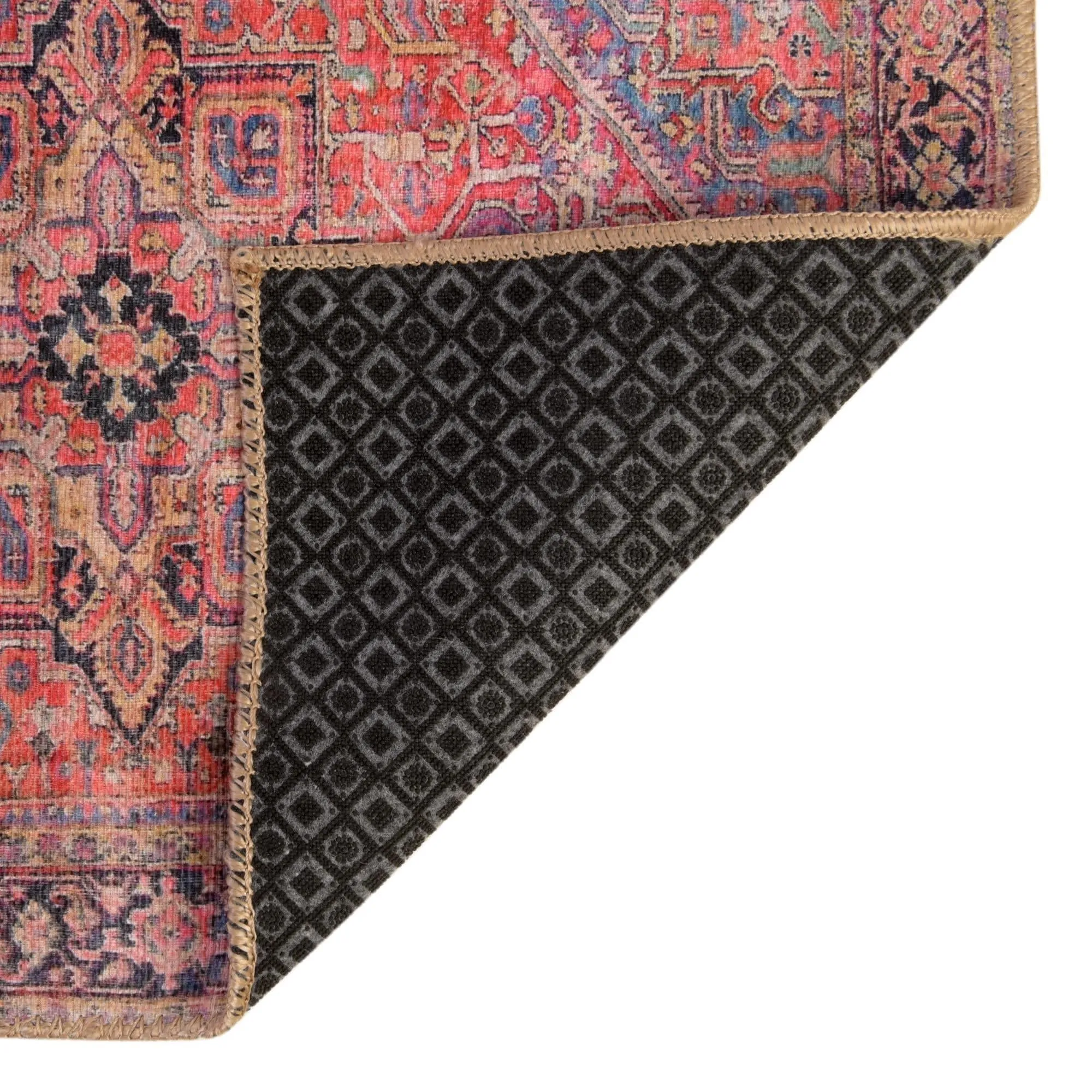 Traditional Rine Collection Area Rug