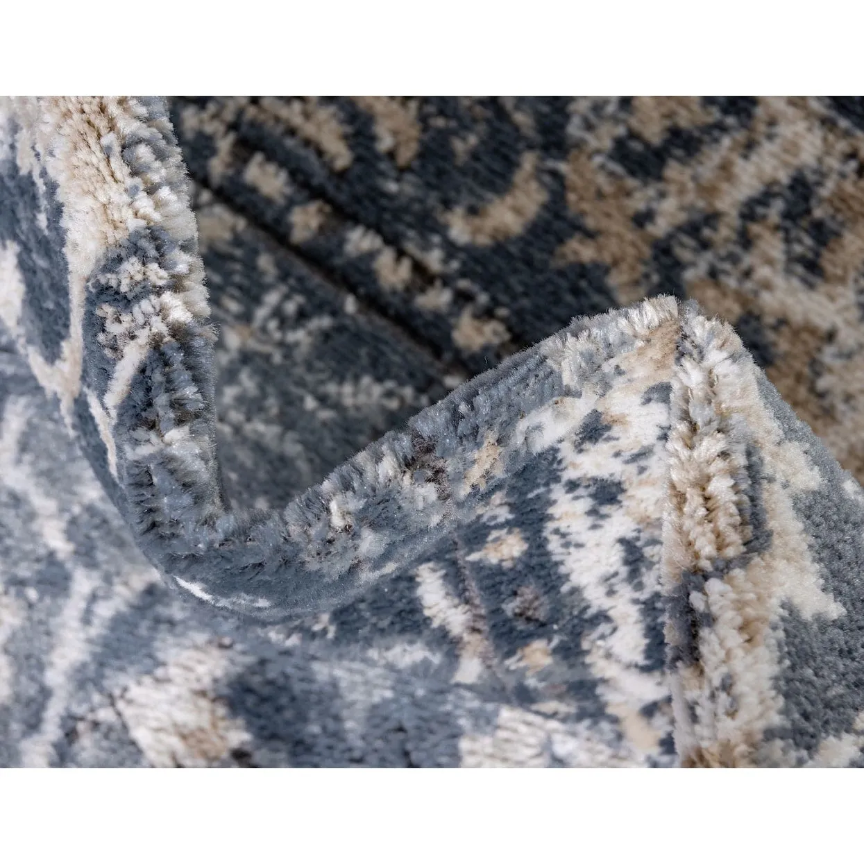 Transitional Wedo Collection Area Rug