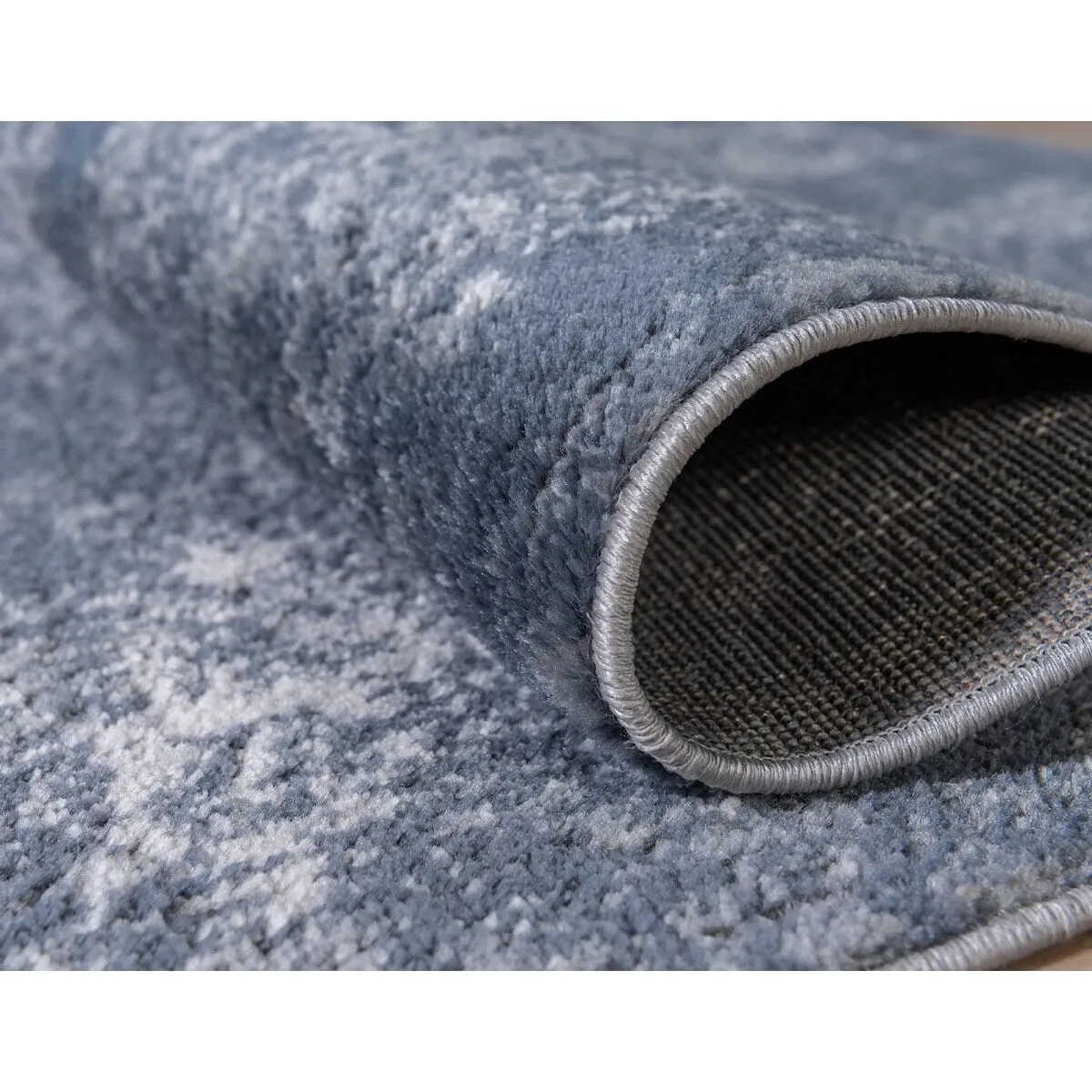Transitional Wedo Collection Area Rug