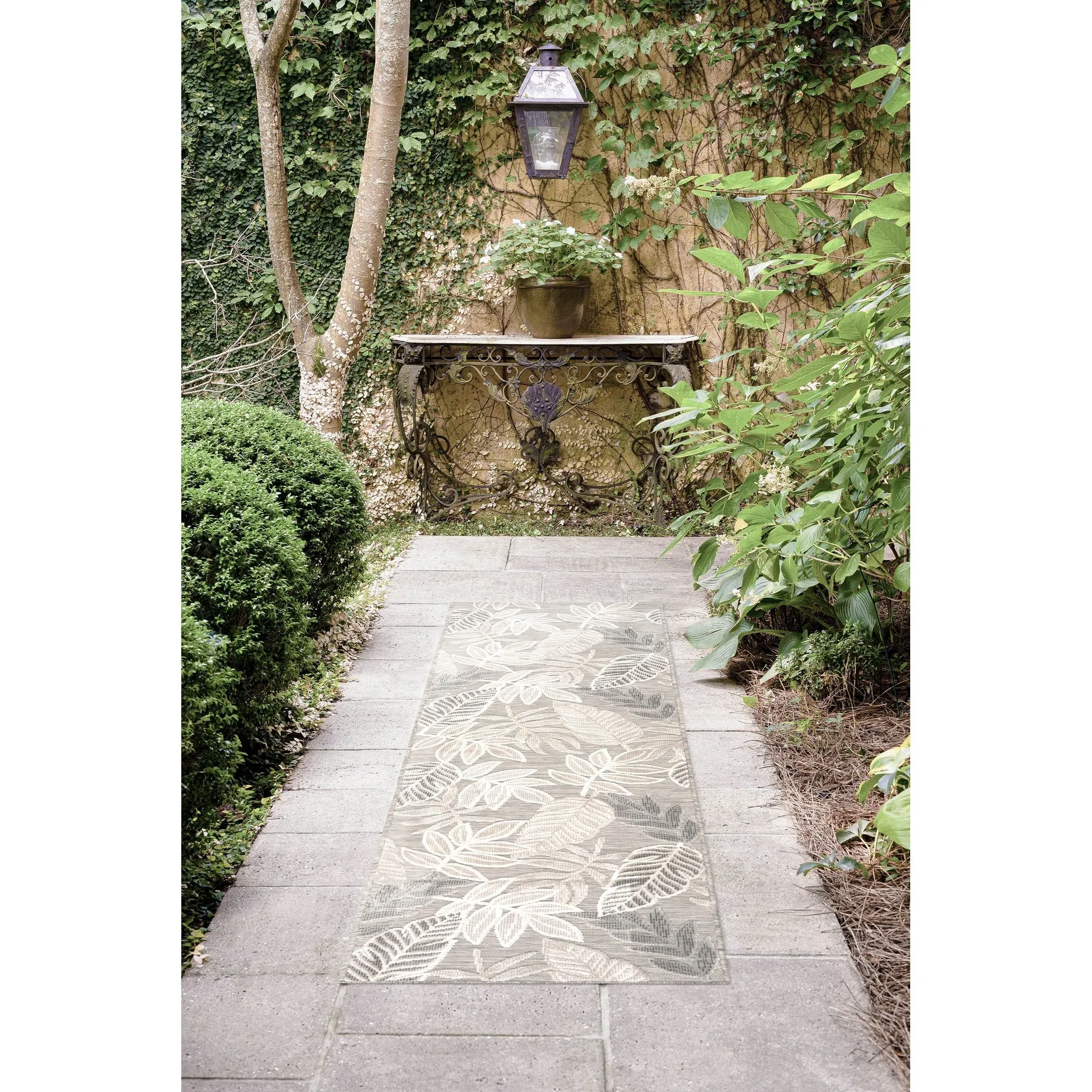 Tropicana Tropical Floral Indoor/Outdoor Area Rug