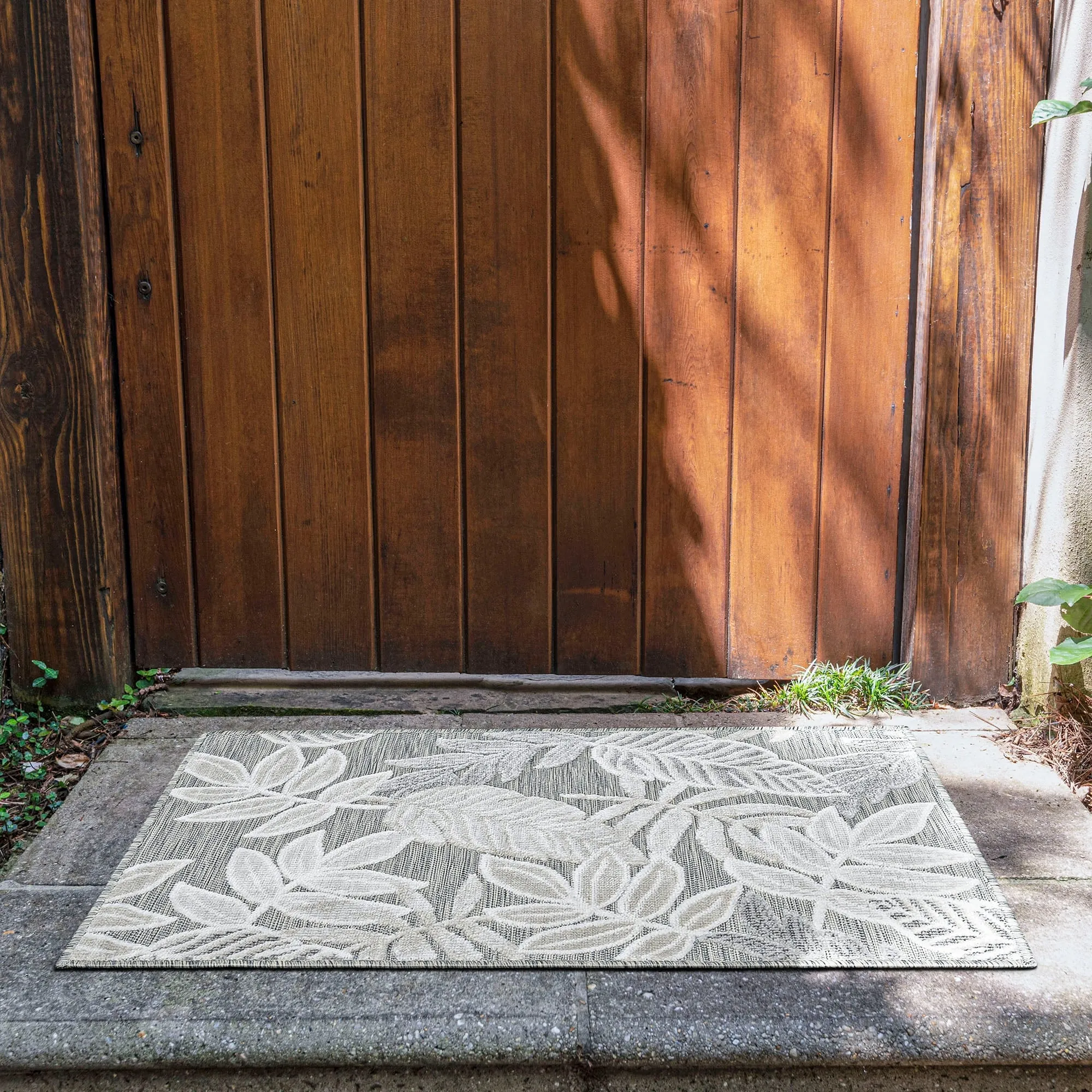Tropicana Tropical Floral Indoor/Outdoor Area Rug