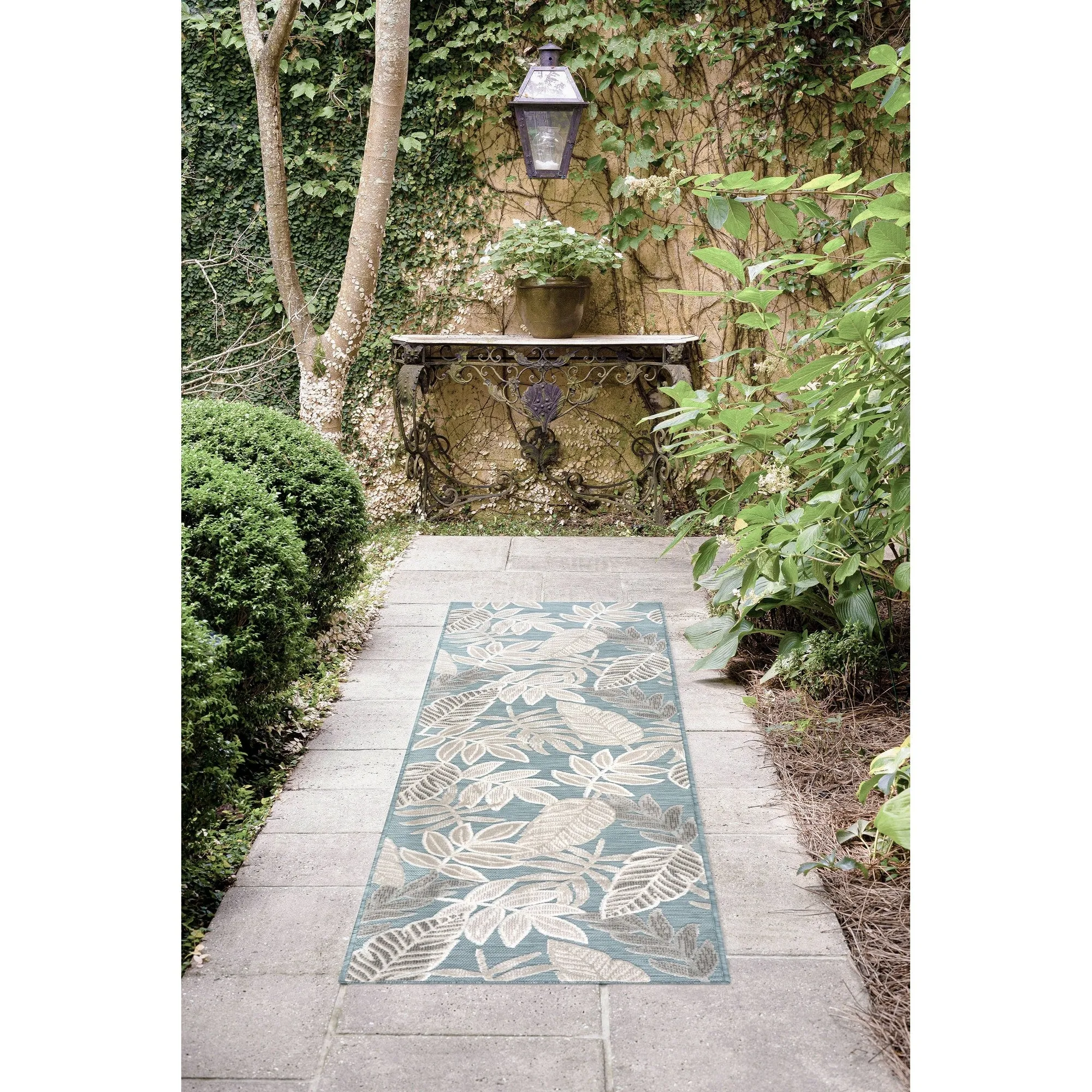 Tropicana Tropical Floral Indoor/Outdoor Area Rug