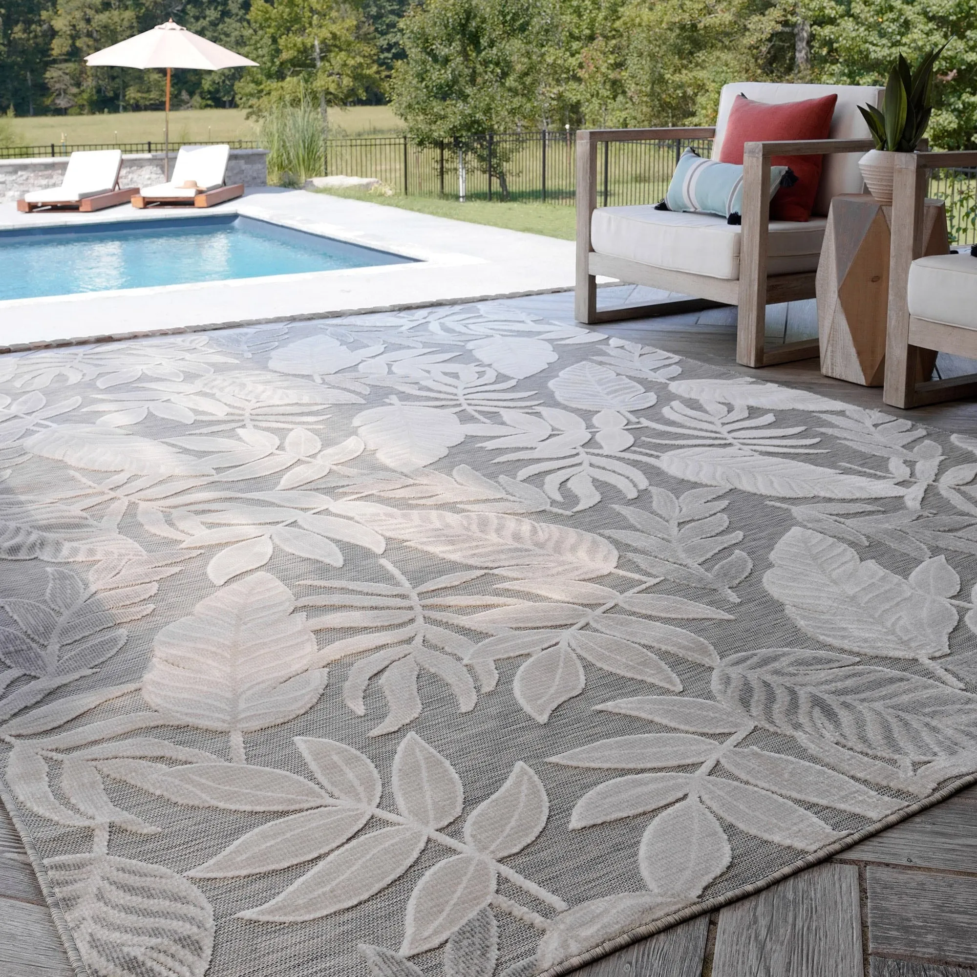 Tropicana Tropical Floral Indoor/Outdoor Area Rug