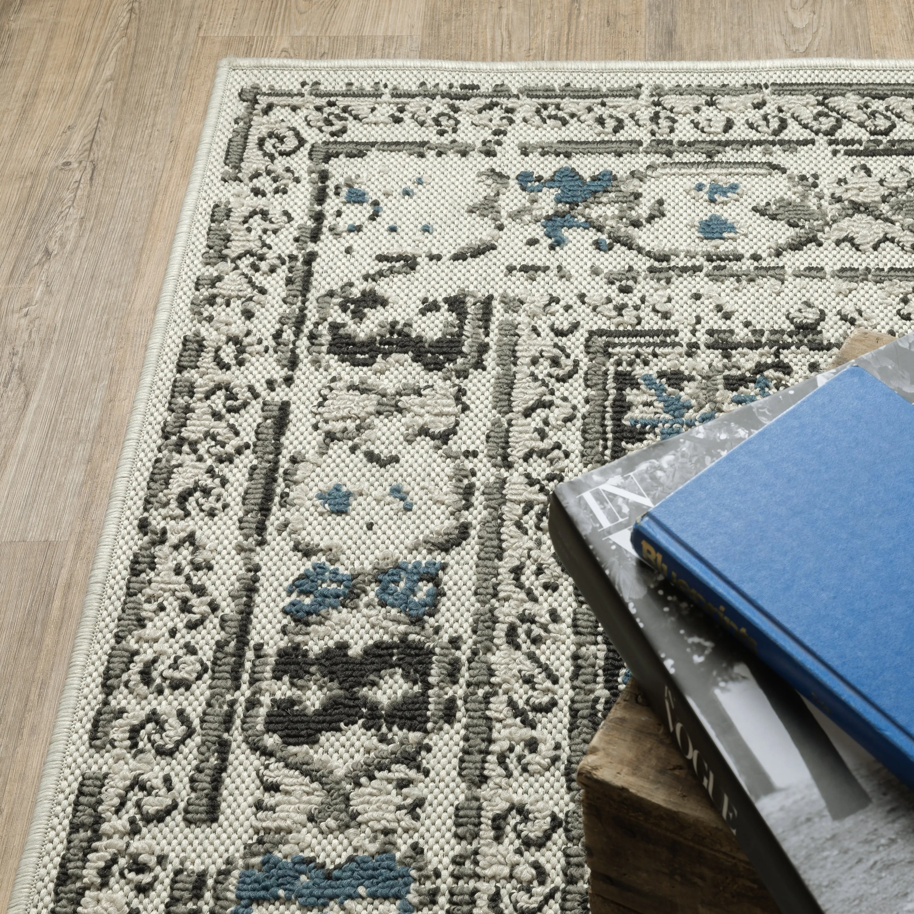 Vista Home Talcot Vintage Traditional Grey/ Teal Indoor-Outdoor Area Rug
