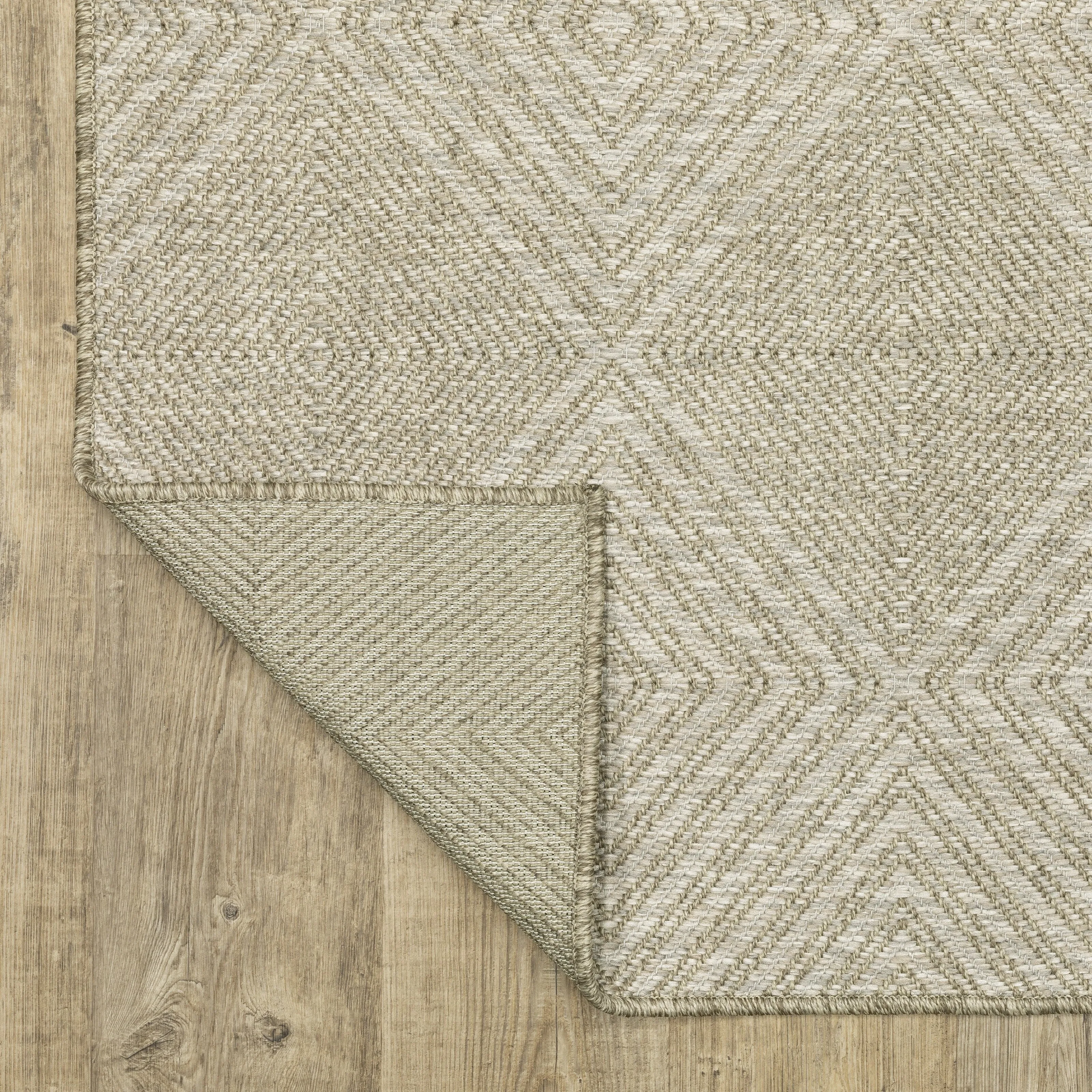Vista Home Tangelo Diamond Beige/ Beige Ultimate Performance Area Rug.