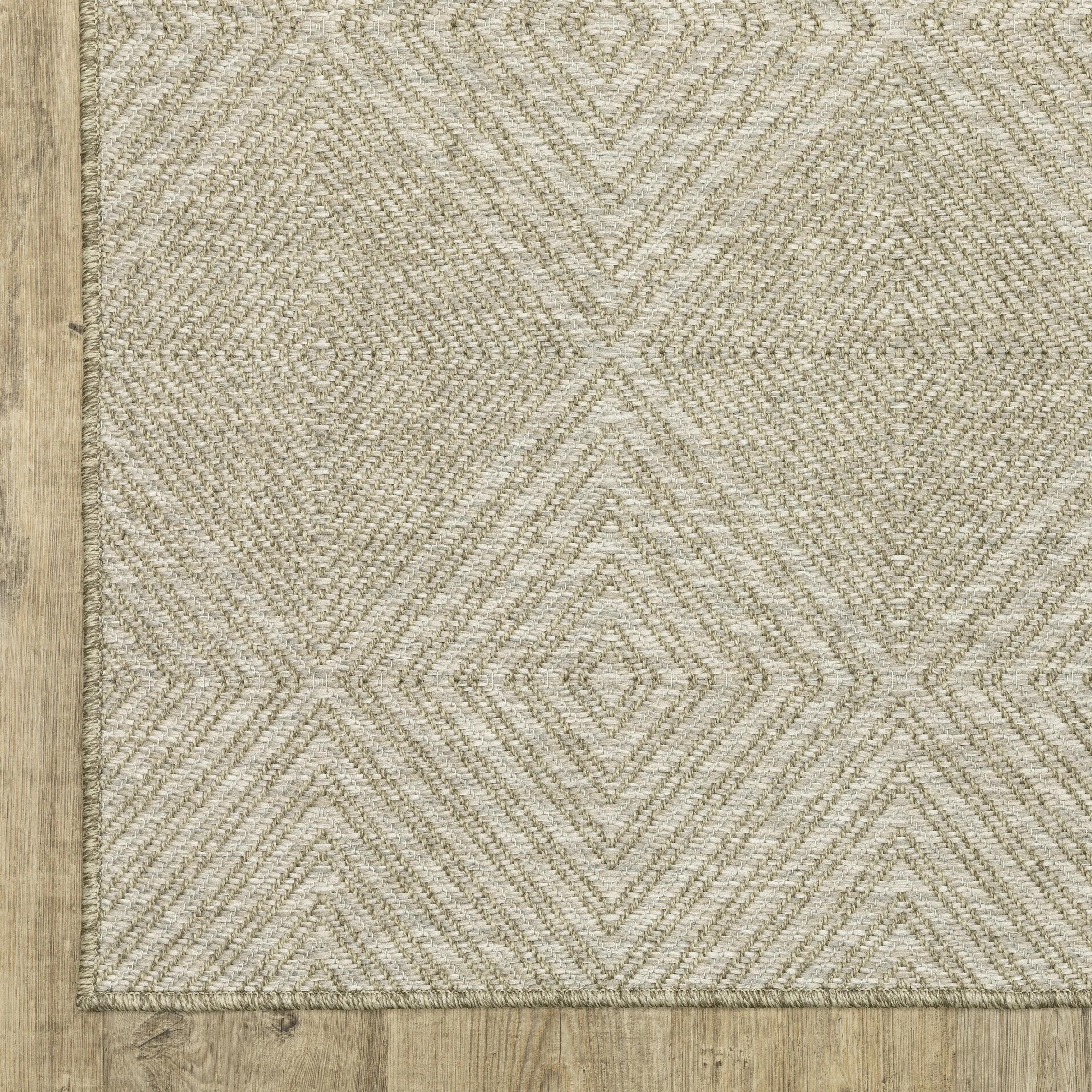 Vista Home Tangelo Diamond Beige/ Beige Ultimate Performance Area Rug.