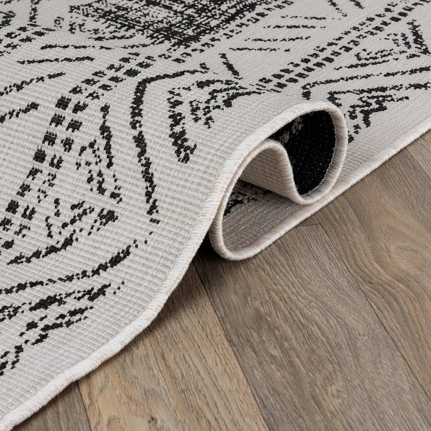 World Rug Gallery Transitional Bohemian Indoor/Outdoor Area Rug