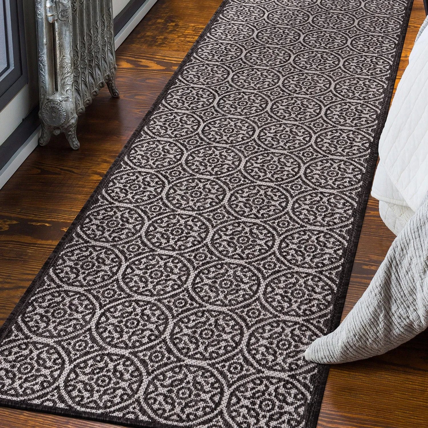 World Rug Gallery Transitional Floral Circles Textured Flat Weave Indoor/Outdoor Area Rug