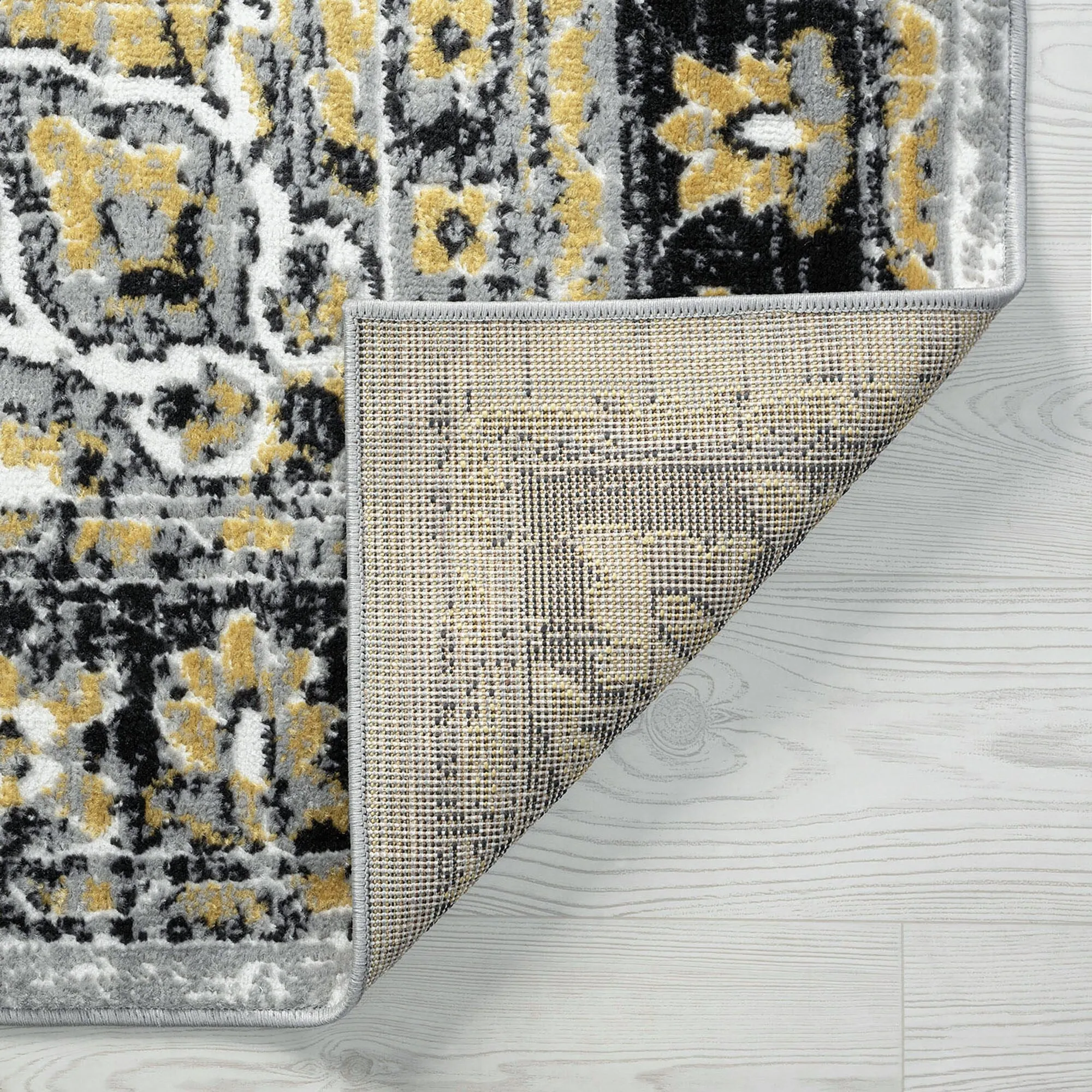 Wyman Bohemian & Eclectic Medallion Indoor Area Rug
