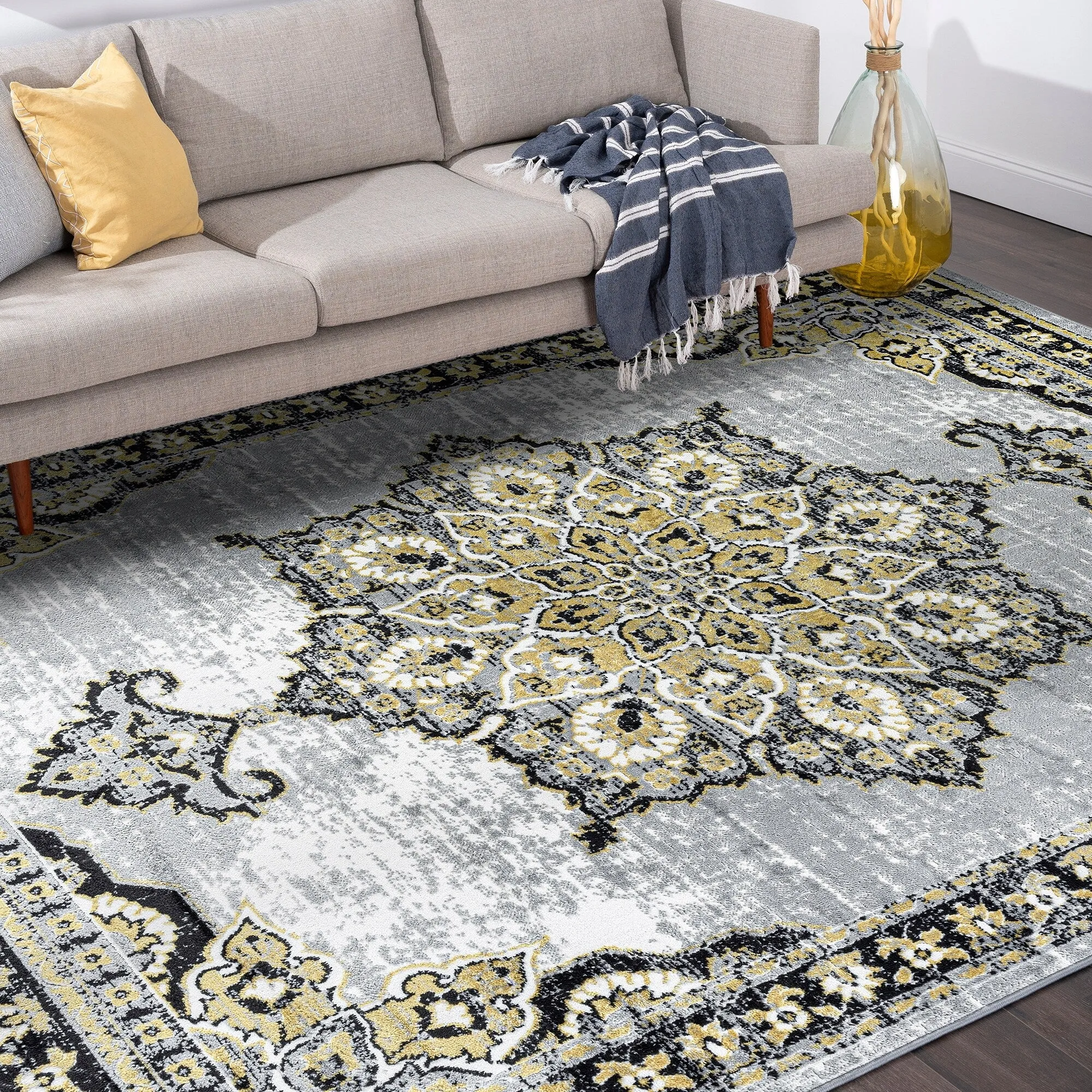 Wyman Bohemian & Eclectic Medallion Indoor Area Rug