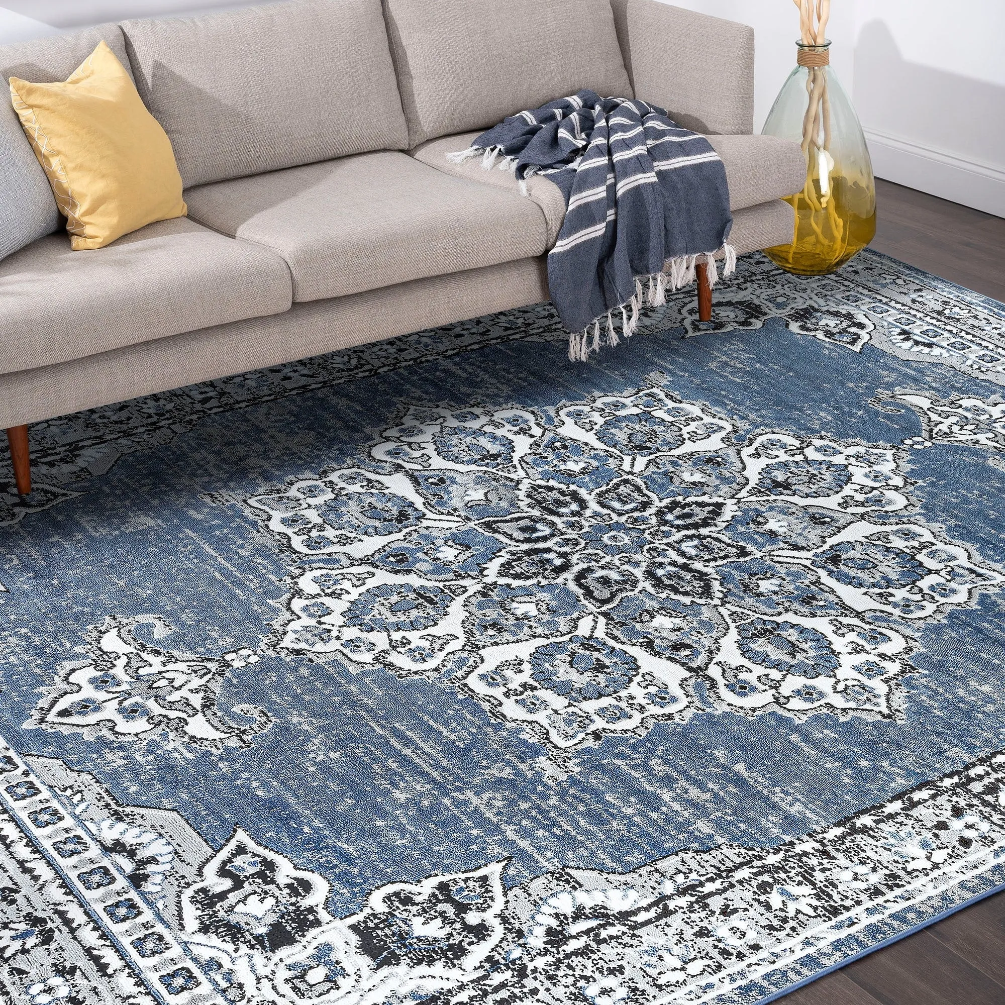 Wyman Bohemian & Eclectic Medallion Indoor Area Rug