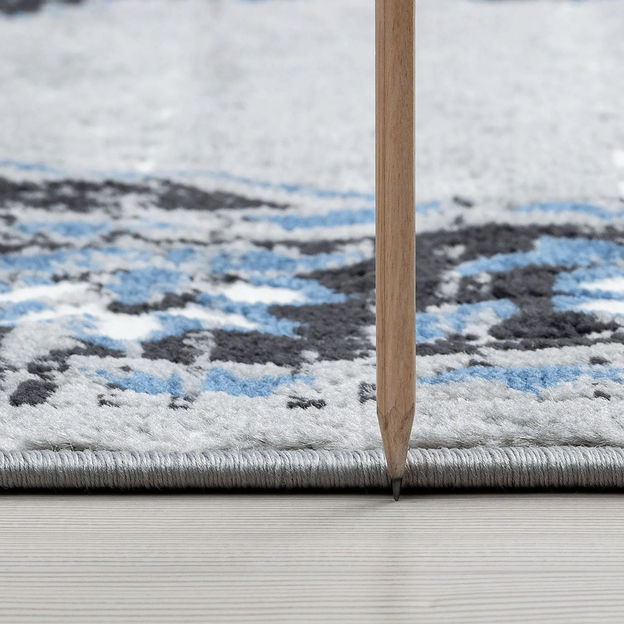 Wyman Bohemian & Eclectic Medallion Indoor Area Rug