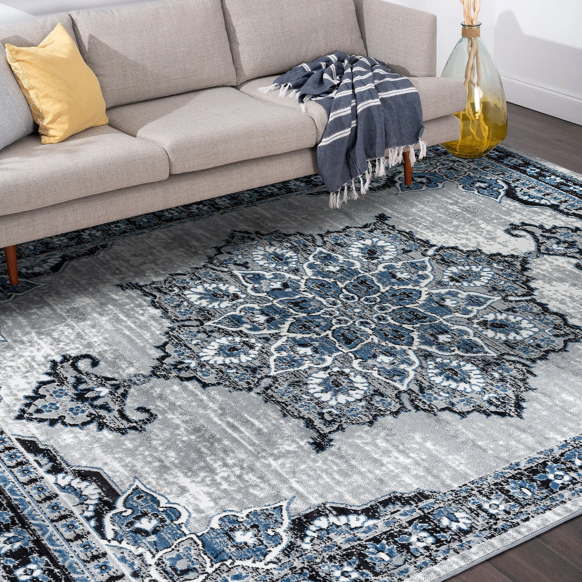 Wyman Bohemian & Eclectic Medallion Indoor Area Rug
