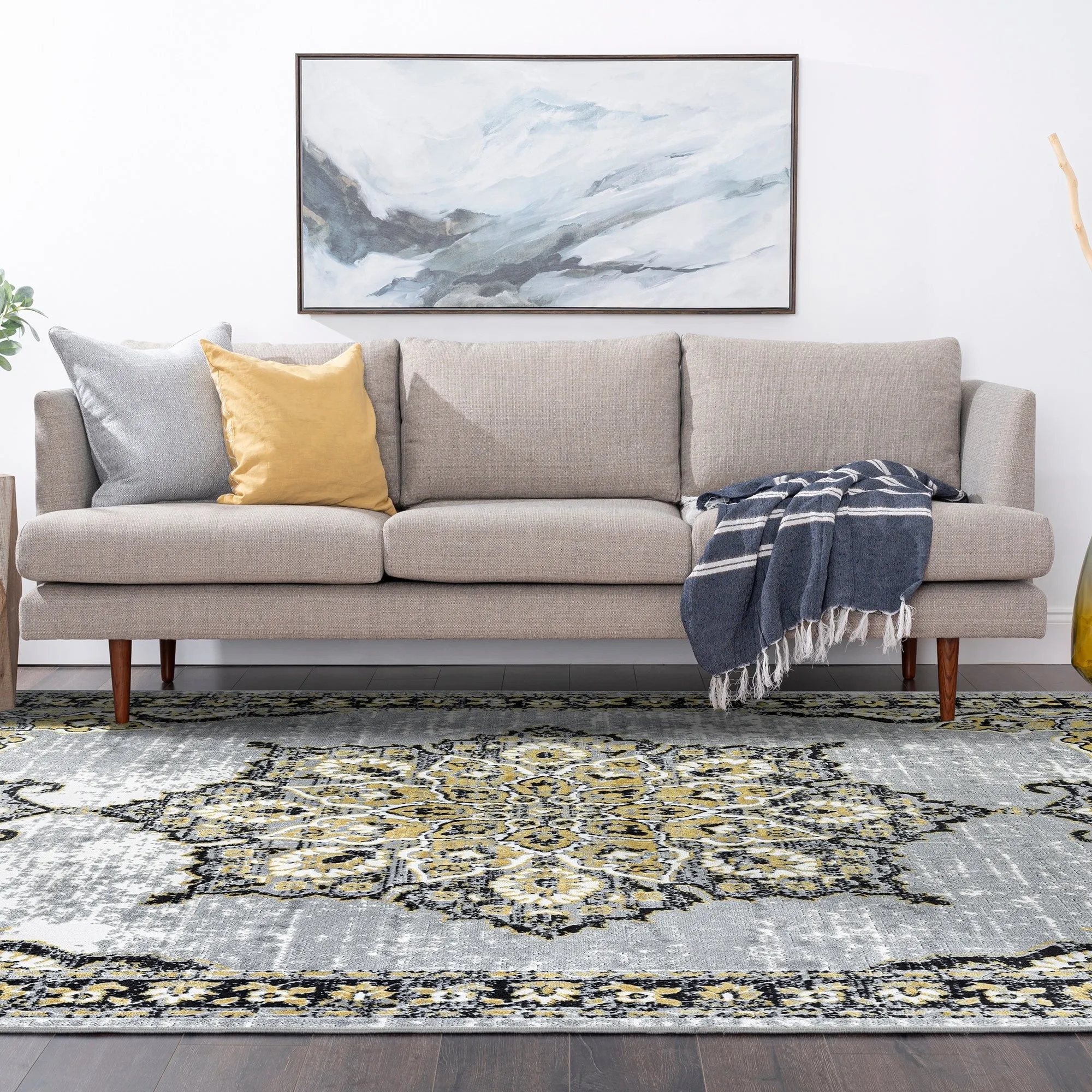 Wyman Bohemian & Eclectic Medallion Indoor Area Rug